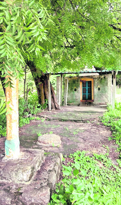 ఆకర్షణీయం.. అభివృద్ధి శూన్యం2