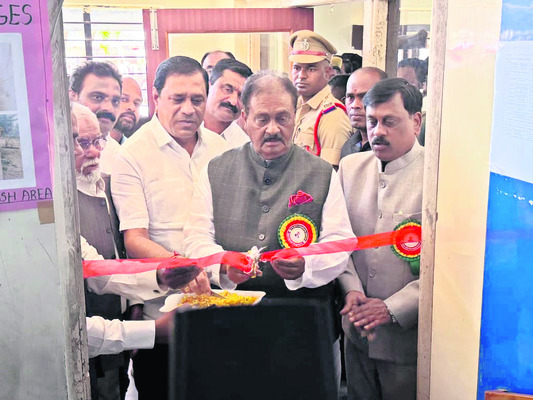 కొత్త ఆవిష్కరణలపై దృష్టి సారించాలి1