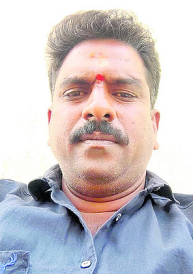 గల్ఫ్‌ నుంచి స్వగ్రామానికి  మృతదేహం1