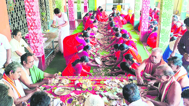 అన్నవరప్పాడు ఆలయానికి  రూ.4.70 లక్షల ఆదాయం 1