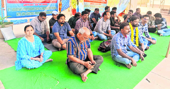 15వ రోజుకు ధర్మ పోరాట దీక్ష 1