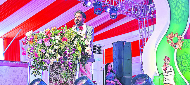 యాంత్రీకరణతో అధిక దిగుబడులు1