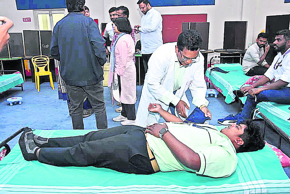 సెంచూరియన్‌ వర్సిటీలో రక్తదాన శిబిరం1