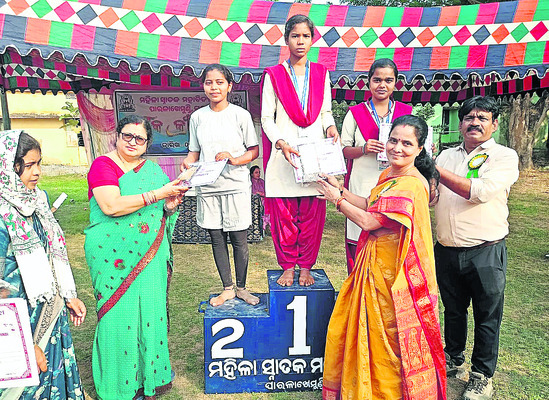 క్రీడల్లో శిక్షణ అందిస్తాం 1