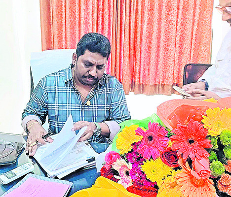 టీటీడీకి రూ.10 లక్షల విరాళం 2