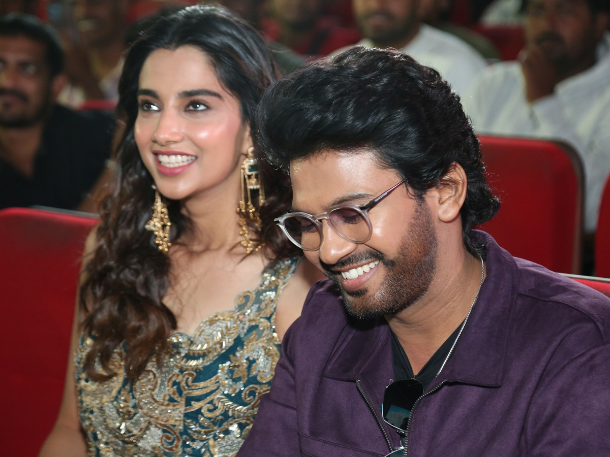 'అనగనగా ఒక రాజు' ట్రైలర్‌ లాంచ్‌ ఈవెంట్‌లో సెలబ్రిటీలు (ఫోటోలు ...