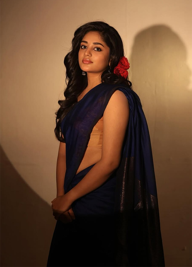 Mark Movie Actress Deepshikha Chandran HD Photos14