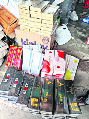 55 క్వింటాళ్ల రేషన్‌ బియ్యం స్వాధీనం
2