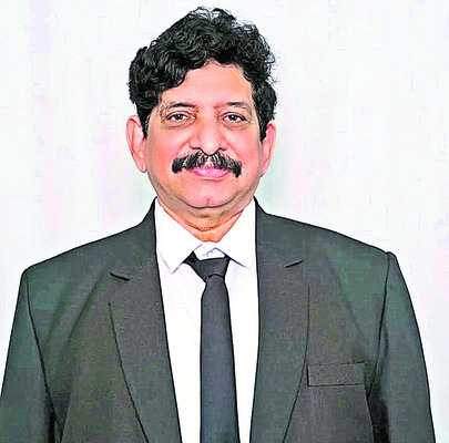 ●అధినేతతో భేటీ 1