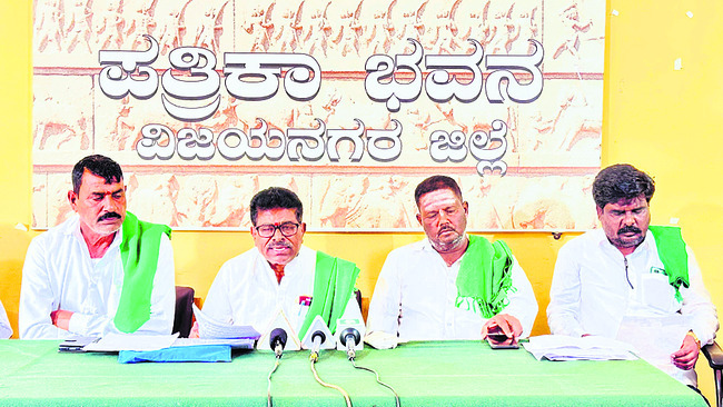 కర్మాగారాల కాలుష్యం అరికట్టండి 1