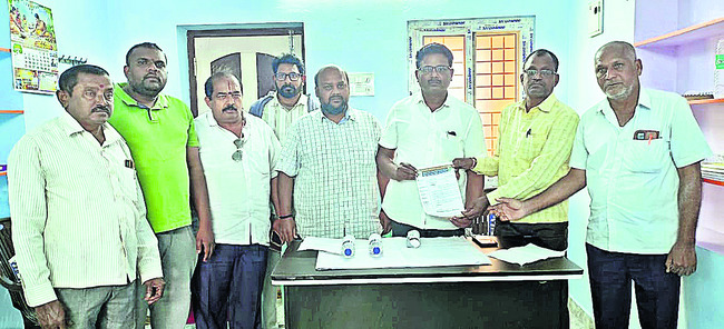 గవర్నమెంట్‌ ప్లీడర్‌గా ఇప్పిలి   3