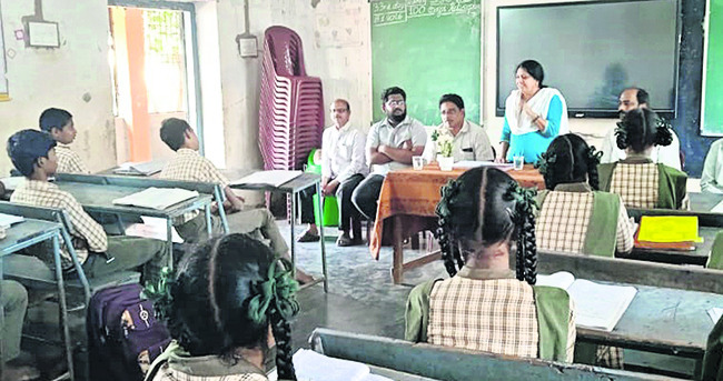 గురువులపై కర్ర పెత్తనం 1