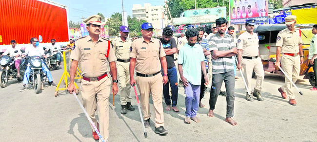 సౌత్‌జోన్‌ హాకీ జట్టులో  మంగళకర విద్యార్థి 3