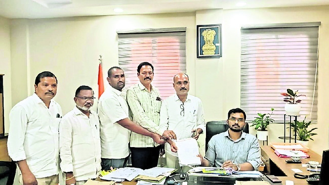 మాస్టర్‌ ట్రైనర్ల ఎంపికలో పారదర్శకత పాటించాలి
2