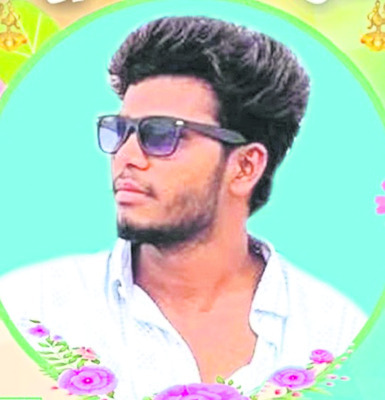 ట్రాక్టర్‌ కిందపడిడ్రైవర్‌ దుర్మరణం 
1