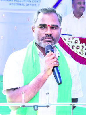 ముంపు గ్రామంగా ప్రకటించాలి 
1