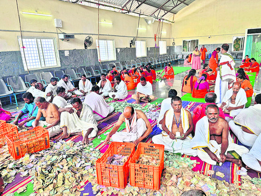 హుండీ ఆదాయం రూ.49.14లక్షలు 1