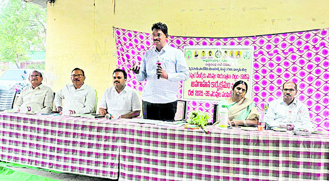 ప్రకృతి క్షేత్రాలను సందర్శించిన ఢిల్లీ బృందం 1