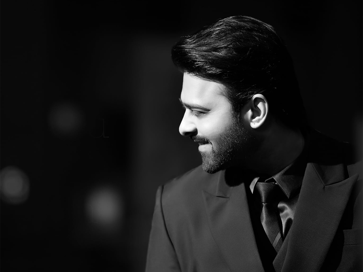 The Raja Saab : Tollywood Actor Prabhas HD Trending Photos15