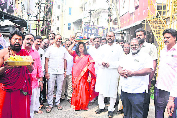 అంబరాన్నంటిన గౌరీపరమేశ్వరుల సంబరం 1