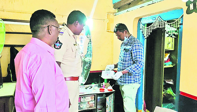 కురుపాంలో దొంగల హల్‌చల్‌1