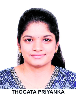 గ్రూప్‌–1, గ్రూప్‌–2 విజేతలుగా అక్క, చెల్లెలు1