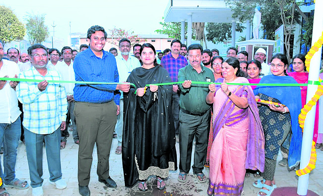 ప్రజా సమస్యల పరిష్కారానికి పెద్దపీట
2