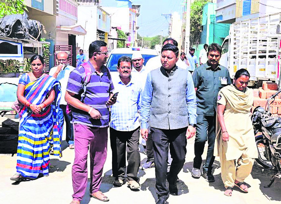 రహదారి భద్రత ప్రతి పౌరుడి బాధ్యత 1