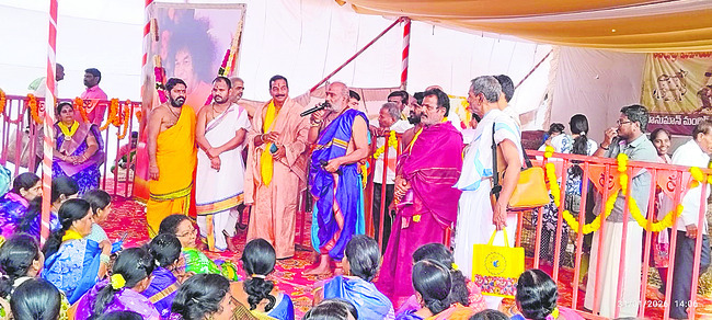 ●  ముగిసిన మహాయజ్ఞం 
1