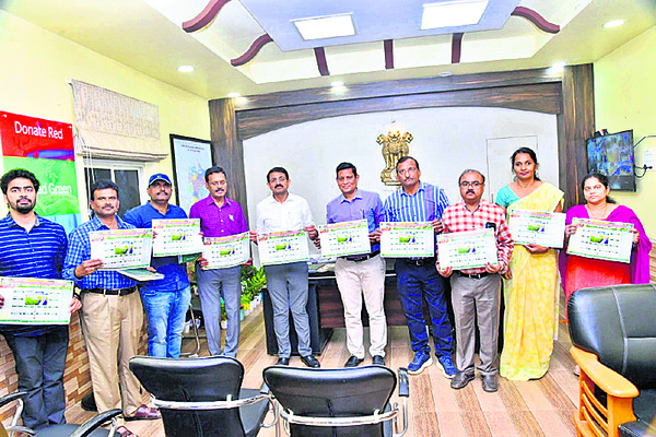 డైరీల ఆవిష్కరణ1