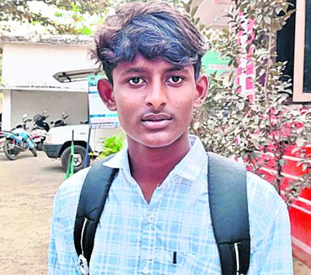 ప్లేట్లు కడిగితేనే భోజనం 4