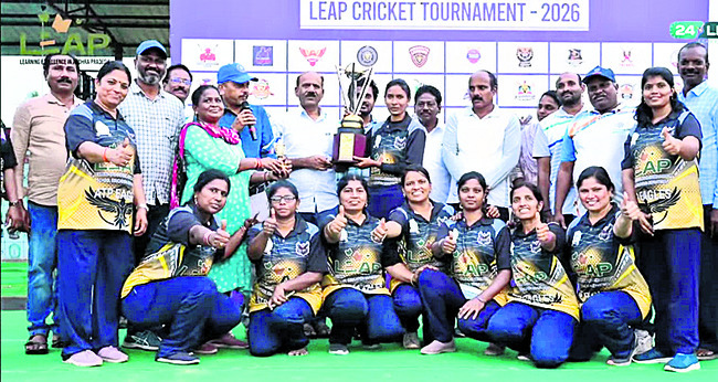 కర్తనపర్తిలో ఎలుగుబంటి సంచారం 1