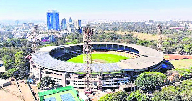 ఎన్నో ప్రఖ్యాత క్రికెట్‌ మ్యాచ్‌లకు ఆతిథ్యమిచ్చిన బెంగళ2