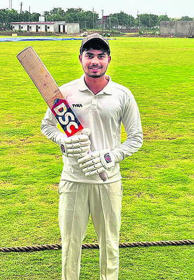 ‘సాక్షి’ స్టడీ మెటీరియల్‌  పంపిణీ4