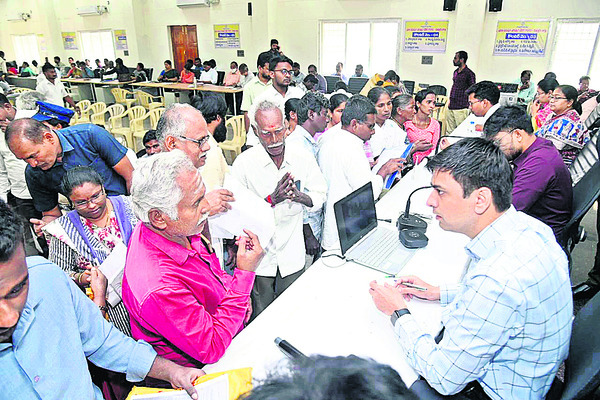 సమస్యలు అనేకం..నీరుగారుతున్న లక్ష్యం! 1