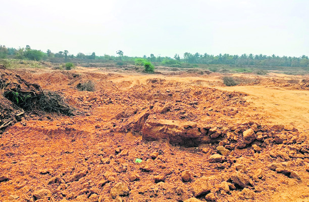 అభివృద్ధి పేరిట దోపిడీ1
