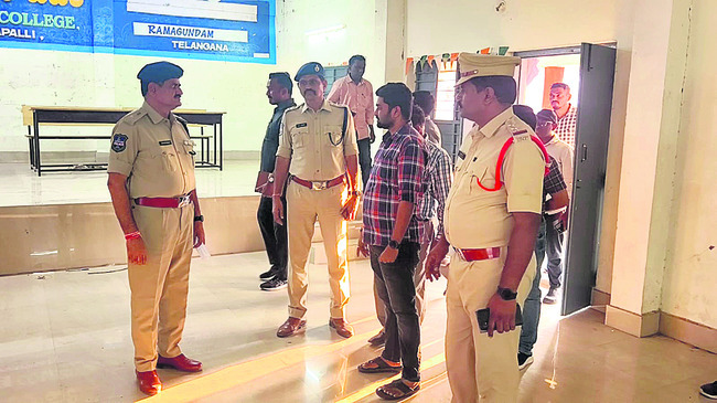 స్ట్రాంగ్‌రూమ్‌ల వద్ద భద్రత 2