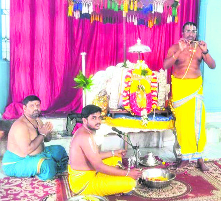 గోదావరి జలాలు 1850 క్యూసెక్కులకు పెంపు 1