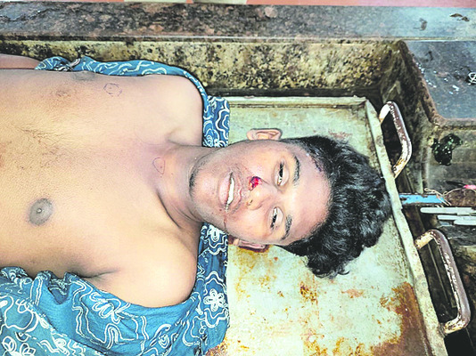 రోడ్డు ప్రమాదంలో ఇద్దరి మృతి 1