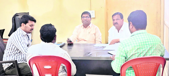 ఎన్నికల ఖర్చు లెక్క పక్కాగా ఉండాలి 
1