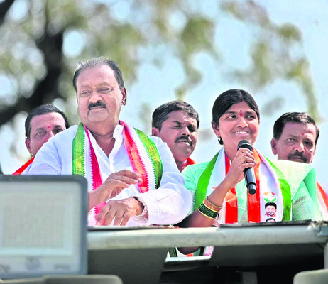 హోరెత్తిన ప్రచారం!1