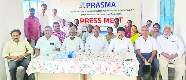 పోలీస్‌ పీజీఆర్‌ఎస్‌కు 19 ఫిర్యాదులు1