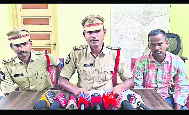 ప్రియుడి కోసం భర్తపై హత్యాయత్నం1