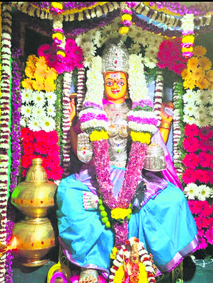 నేడు పోలమాంబ  అమ్మవారి మూడో జాతర1