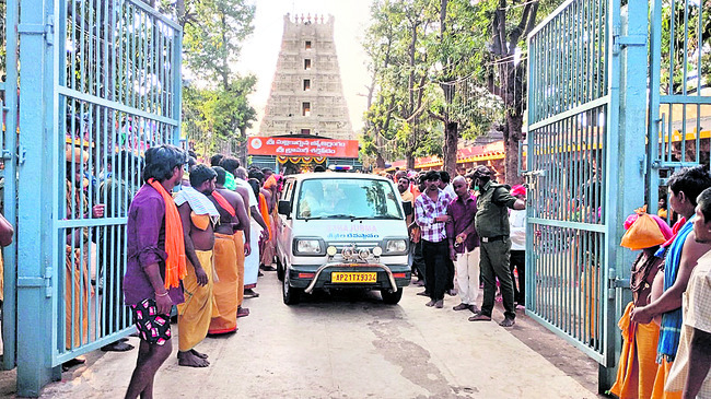 తిరుమల లడ్డూ విషయంలో భక్తుల మనోభావాలను దెబ్బతీస్తున్న ట3