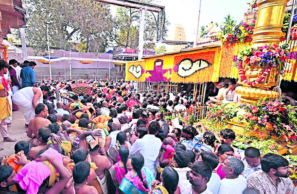 తిరుమల లడ్డూ విషయంలో భక్తుల మనోభావాలను దెబ్బతీస్తున్న ట1