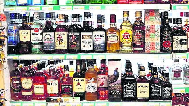 ప్రచారం బంద్‌.. ప్రలోభాలు షురూ !1