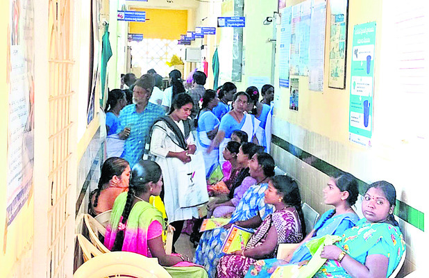 సమయానికి రాని వైద్యులు 1