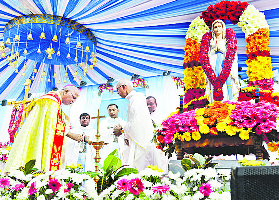 మరియమ్మ పండుగ.. దీవెనలు మెండుగ2