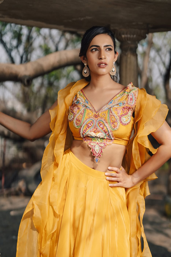 Actress Niharika Konidela latest Beautiful Clicks Photos3